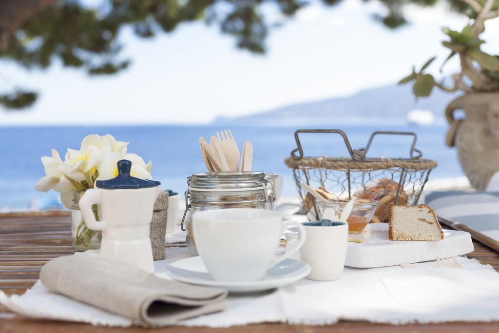 Hotel Mercanti Di Mare Санта Марина Салина Екстериор снимка